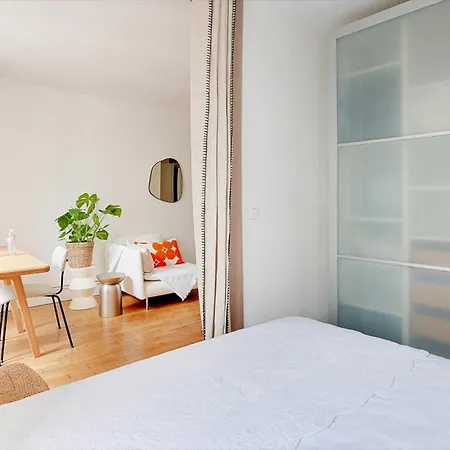 2p à Paris, Rue Rodier - Proche De L'opéra Garnier * Parigi